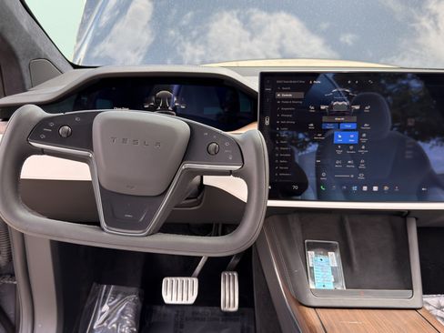 Used 2023 Tesla Model X AWD/4WD image 53