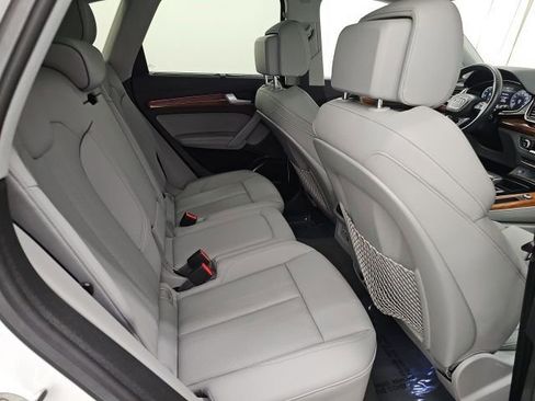 Used 2022 Audi Q5 e Prestige image 35