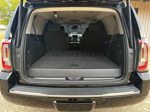 Used 2015 GMC Yukon Denali w/ Open Road Package RWD image 9