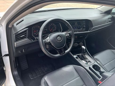 Used 2021 Volkswagen Jetta R-Line FWD image 17