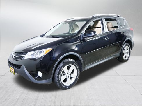 Used 2015 Toyota RAV4 XLE AWD/4WD image 3