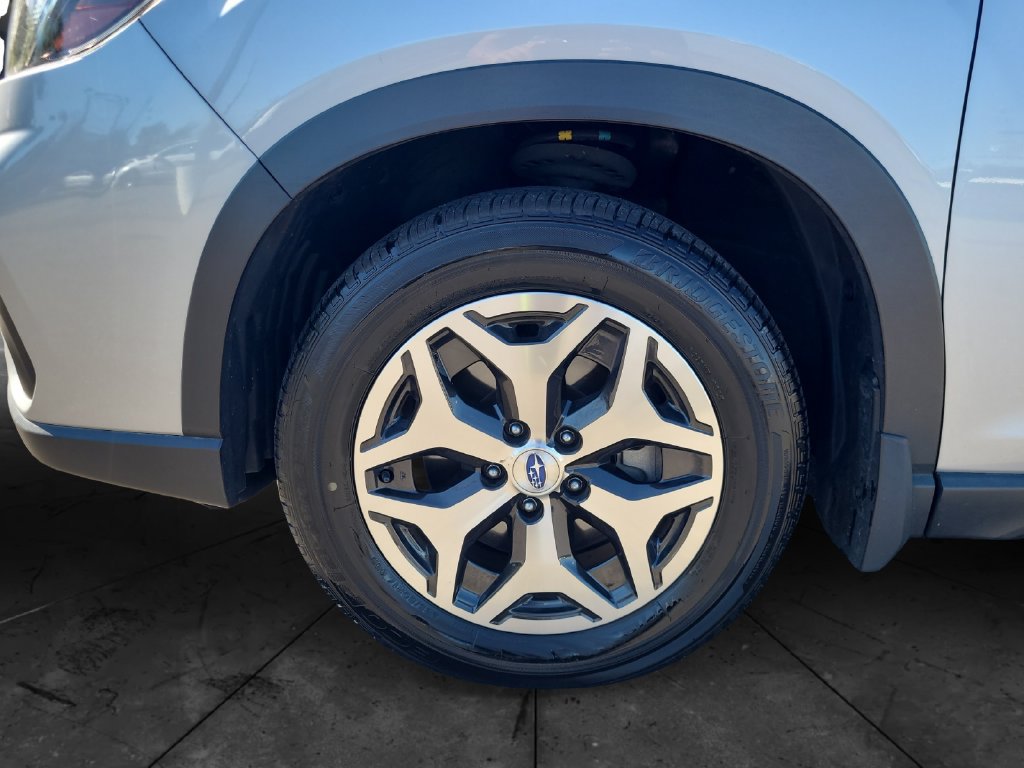 Used 2019 Subaru Forester Premium AWD/4WD image 14