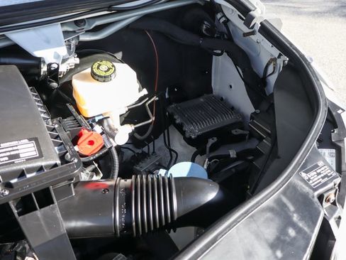 Used 2019 Mercedes-Benz Sprinter 2500 image 15