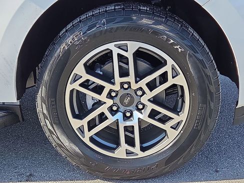 New 2026 Ford Expedition Active image 7