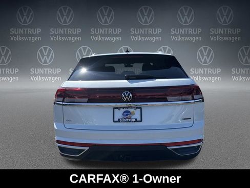Used 2025 Volkswagen Atlas Cross Sport SEL image 4