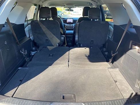 Certified 2022 Ford Explorer XLT w/ Equipment Group 202A image 11