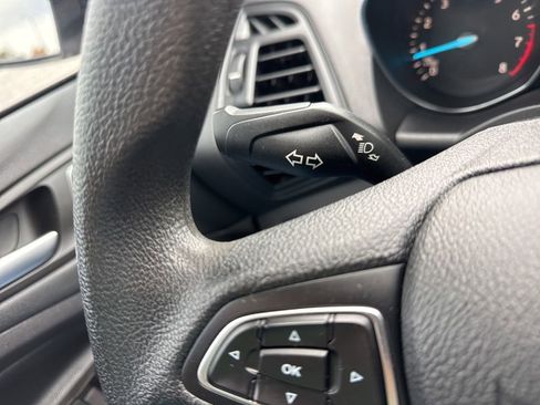 Used 2018 Ford Escape SE w/ SE Sync 3 Package FWD image 23