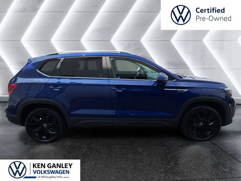 Used 2023 Volkswagen Taos SE w/ Black Wheel Package FWD image 6