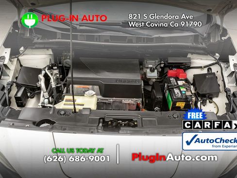 Used 2018 Nissan Leaf SL w/ SL Technology Package FWD image 11