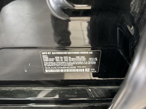 Used 2021 BMW X5 M50i w/ Executive Package image 44