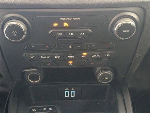 Used 2019 Ford Ranger Lariat w/ Equipment Group 501A Mid image 23