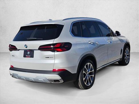 Used 2026 BMW X5 sDrive40i RWD image 2