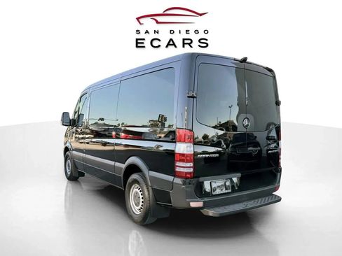 Used 2016 Mercedes-Benz Sprinter 2500 image 5