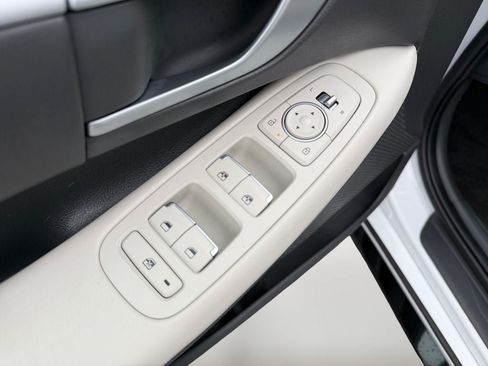 Used 2025 Hyundai Sonata SEL FWD image 21