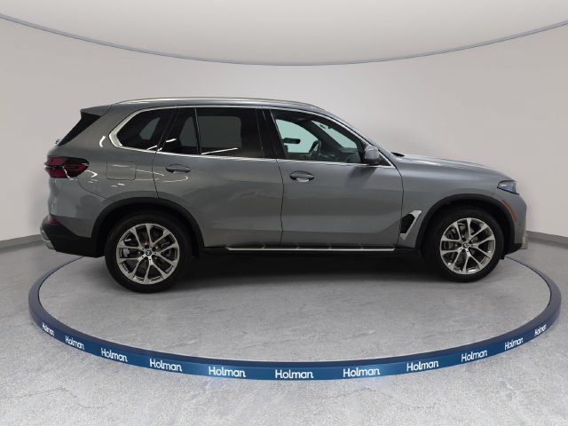 Certified 2025 BMW X5 xDrive40i w/ Climate Comfort Package AWD/4WD image 4