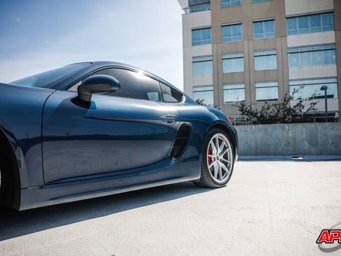 Used 2015 Porsche Cayman S image 25