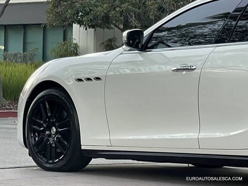 Used 2018 Maserati Ghibli Base 4dr Sedan image 10