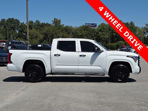 Used 2024 Toyota Tundra SR w/ SR Tow Package AWD/4WD image 6