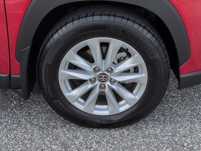 Certified 2023 Toyota Corolla Cross LE FWD image 11