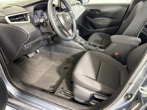Used 2025 Toyota Corolla LE image 9