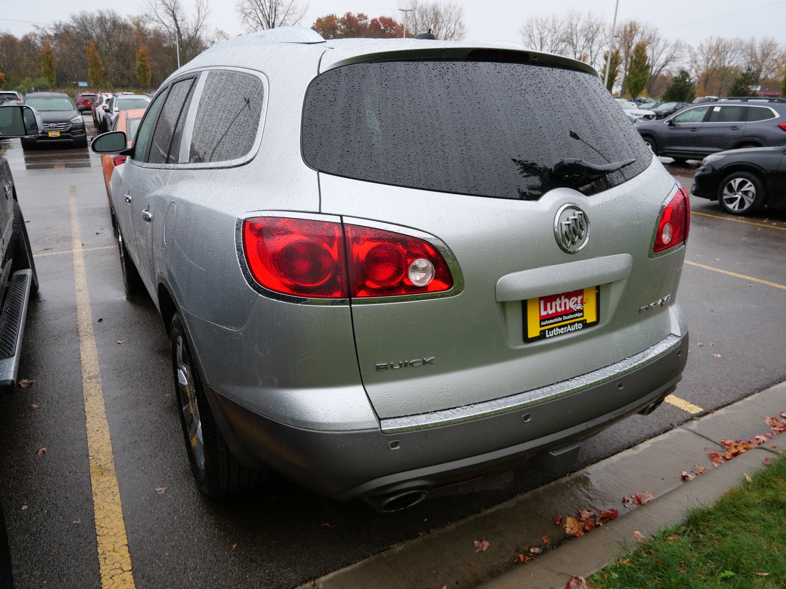 Used 2012 Buick Enclave Premium w/ Trailering Provision Package AWD/4WD image 5