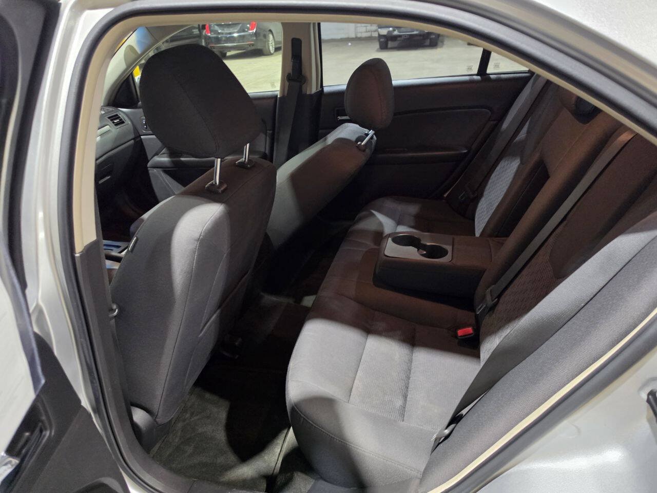 Used 2012 Ford Fusion SE FWD image 29