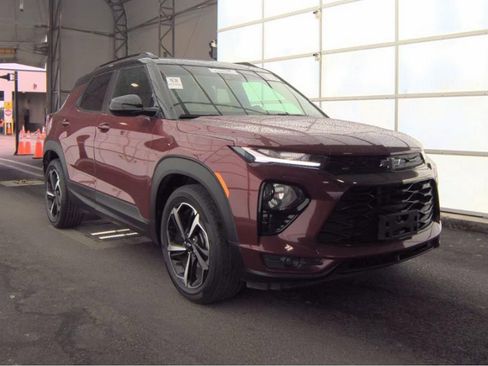 Used 2022 Chevrolet TrailBlazer RS FWD image 4