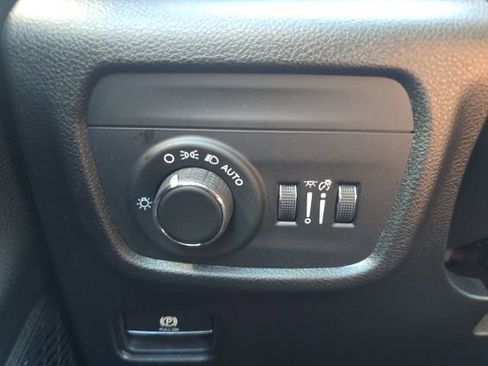 New 2025 Jeep Grand Cherokee L Laredo w/ Luxury Tech Group I image 11