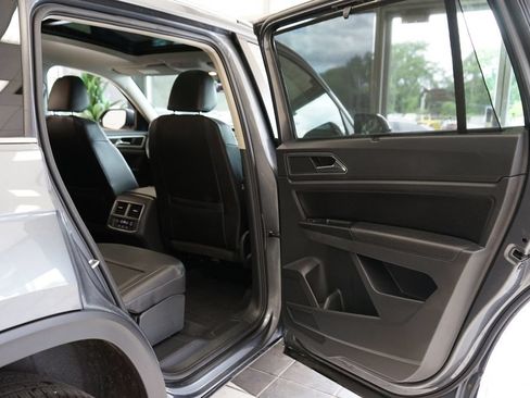 Used 2018 Volkswagen Atlas SEL AWD/4WD image 50