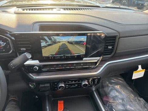 New 2026 GMC Sierra 2500 SLT w/ SLT Convenience Package image 22