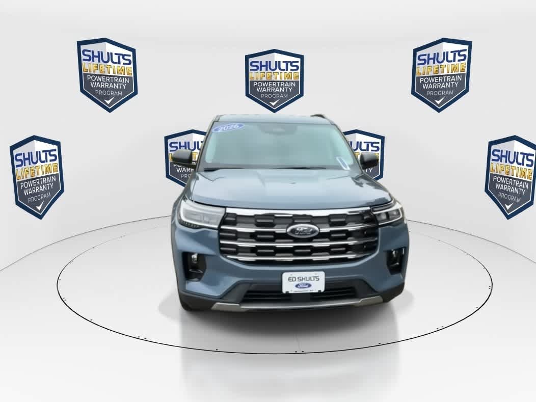 Used 2026 Ford Explorer Active w/ Active Comfort Package AWD/4WD image 3