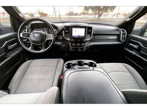 Used 2024 RAM 2500 Big Horn image 17