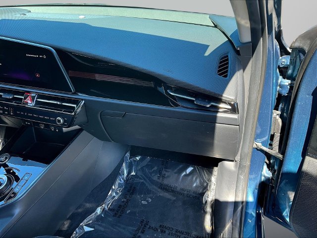 Certified 2024 Kia Niro Wind w/ Wind Preserve Package FWD image 30