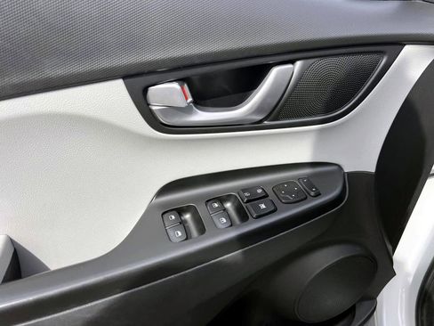 Certified 2023 Hyundai Kona SE w/ Cargo Package image 17