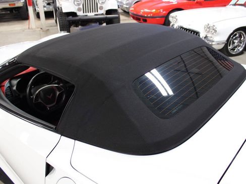 Used 2016 Chevrolet Corvette Z06 w/ 3LZ Preferred Equipment Group RWD image 16