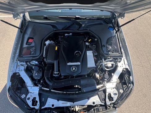 Used 2019 Mercedes-Benz E 300 4MATIC image 11