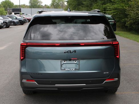 New 2027 Kia Carnival SX Prestige FWD image 6
