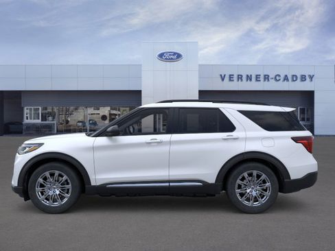 New 2025 Ford Explorer Active w/ Active Comfort Package image 3