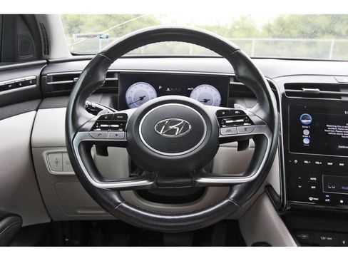 Used 2023 Hyundai Tucson Limited FWD image 16