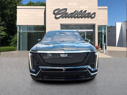 New 2026 Cadillac Vistiq Luxury w/ LPO, Floor Liner Package image 8