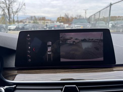 Used 2019 BMW 530i xDrive w/ Convenience Package image 13