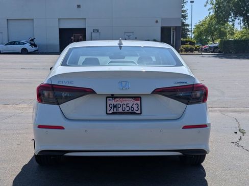 Used 2024 Honda Civic Touring image 7