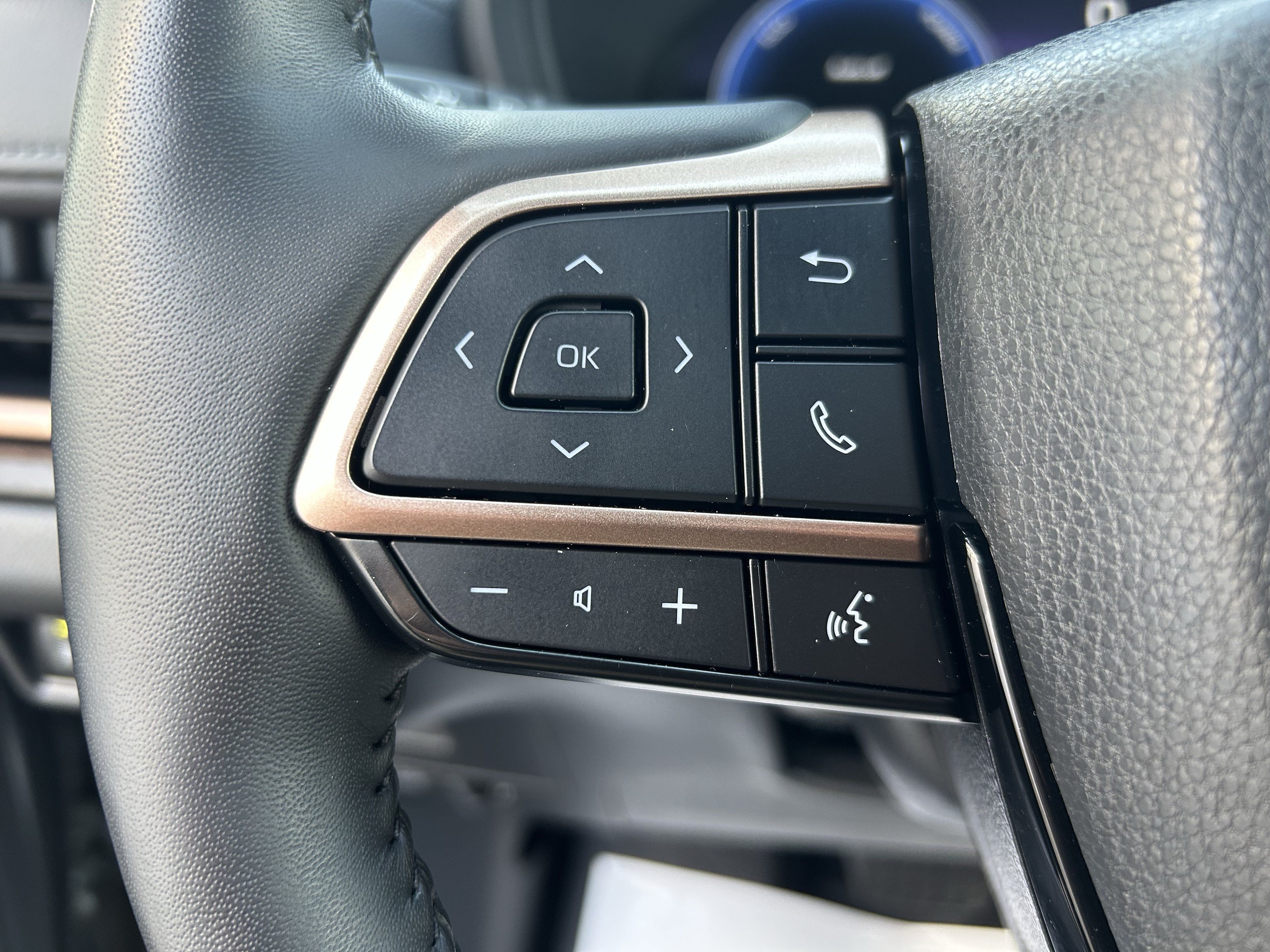Used 2025 Toyota Grand Highlander AWD Hybrid image 27