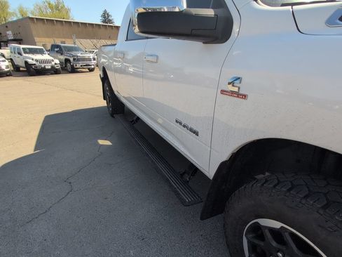 Used 2025 RAM 3500 Laramie AWD/4WD image 38