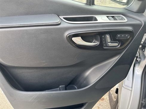 Used 2022 Mercedes-Benz Sprinter 3500 image 15