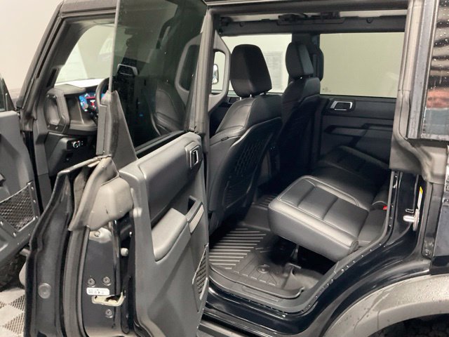 Used 2025 Ford Bronco Badlands AWD/4WD image 19