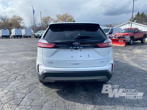 Used 2022 Ford Edge SEL w/ Convenience Package AWD/4WD image 5