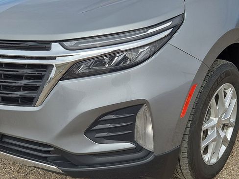 Used 2023 Chevrolet Equinox LT image 10