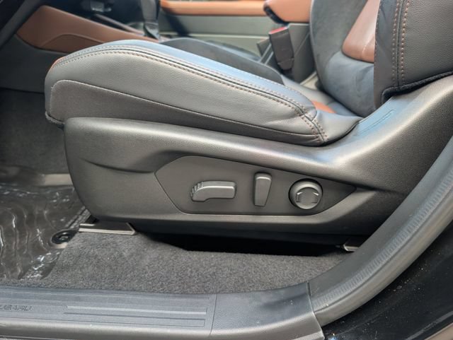 Certified 2025 Subaru Forester Touring AWD/4WD image 20