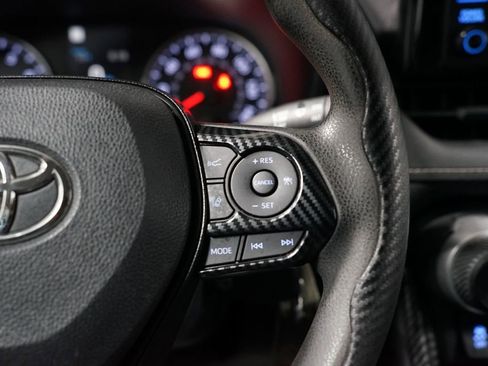 Used 2020 Toyota RAV4 LE image 13